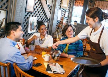 At Cracker Barrel, Guests are Coming Back and So are Sales