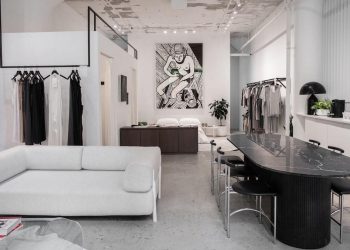 Citing high e-commerce sales and low foot traffic, many DTC brands won’t reopen in NYC today – Glossy