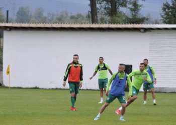 Why new Kerala Blasters signing Dimitar Berbatov is training separately with a European club?