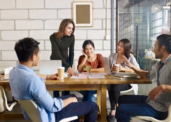 Why Employee Reviews Are Critical to Your Brand Management Efforts