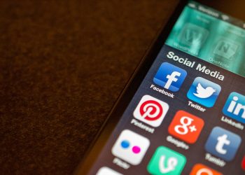 A snapshot of social COVID-19 conversations found bots, anti-vaxxers and concerns about medication access – Media News – MM&M