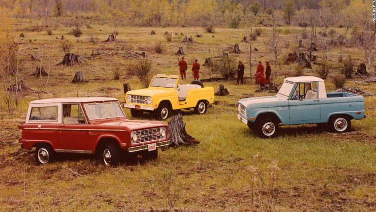 Ford is bringing back the Bronco and it’s aimed right at Jeep