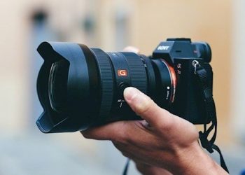 The Sony Grand Master of ultra-wide zoom lenses