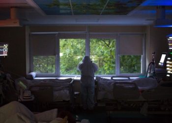 Russian Doctors Distrust Official Covid-19 Numbers, Poll Shows