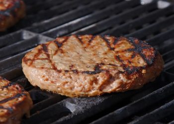 Nearly half of people risk illness from undercooked burgers