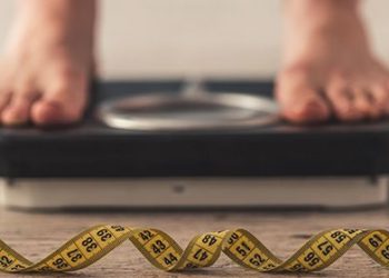 Anorexia During Adolescence Linked to Stunted Growth in Females