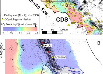 Correlation between tectonic CO2 Earth degassing and seismicity is revealed by a 10-year record in the Apennines, Italy