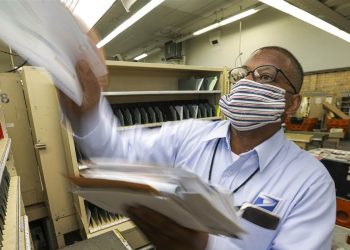 The USPS funding crisis is bigger than the election, experts warn