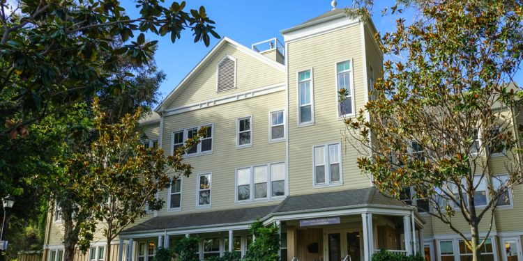 Cardinal Quarter canceled for fall quarter, other internship funding programs downsized