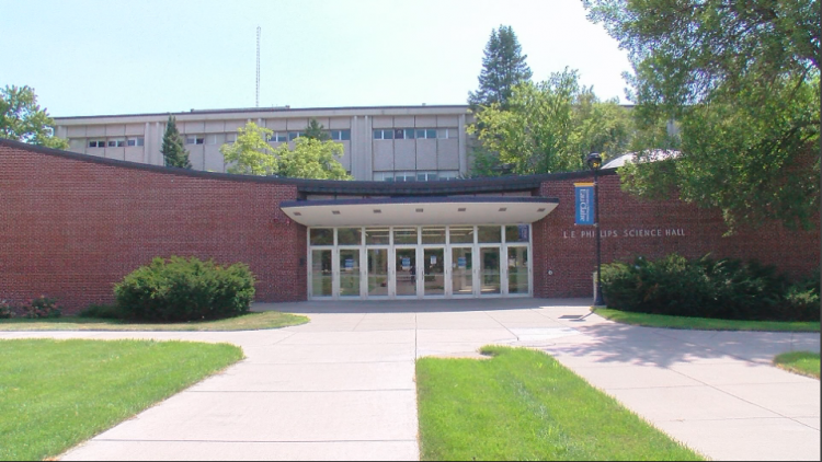 Funding delayed for new UW-Eau Claire science building