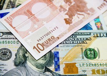 Eyes pullback after failure to beat macro trendline hurdle