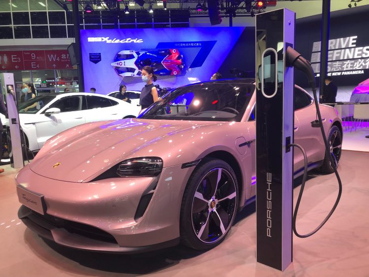 Luxury electric vehicles take spotlight in China car show