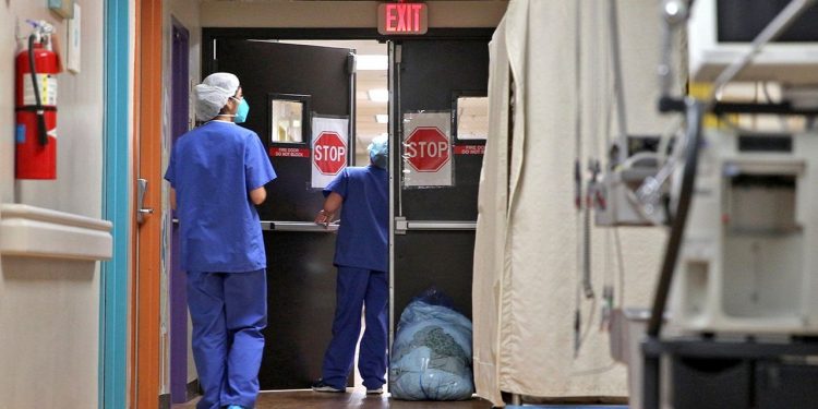 Hospitals Oppose Positive Covid-19 Test Requirement for More Medicare Funding