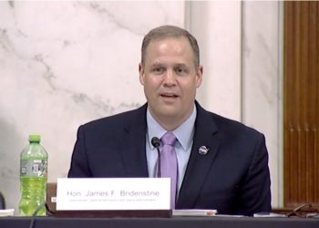 Bridenstine asks Senate appropriators for full funding for Artemis