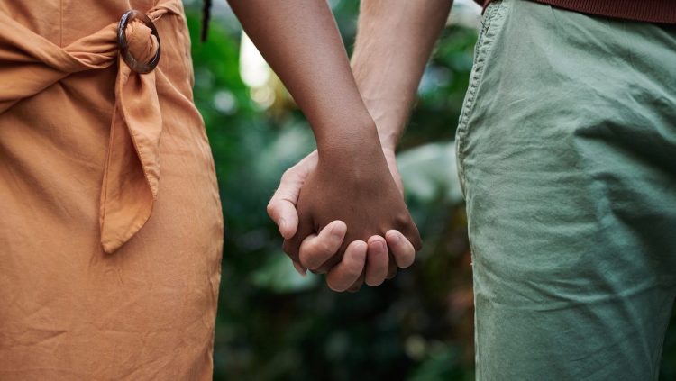 How Gen Zers are confronting feminine health and sexual wellness – Glossy