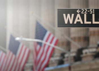 Stocks Rose Despite Poor Jobs Report: What Wall Street’s Saying