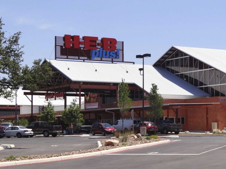 H-E-B no longer top supermarket with the best customer experience, study says