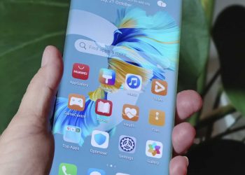 New Huawei phone comes at crucial time for Chinese company