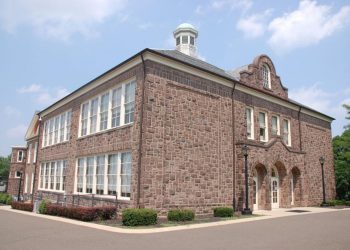 Council Rock School Board tables vote on five-day in-school learning option; superintendent presents alternative plan | Newtown Area