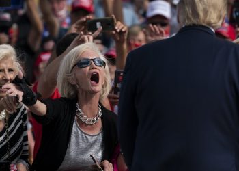 Michelle Goldberg: Trump’s misogyny might finally catch up with him