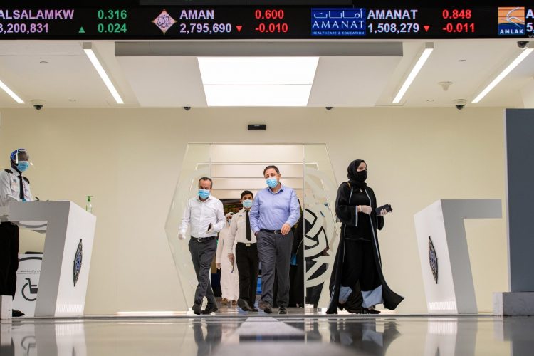 Mideast Stock Markets Trade Mixed With Oil in Focus: Inside EM