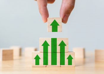 2 Fast-Growing Stocks Under $100