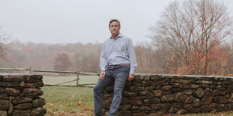 5 Semiconductor Stocks With Stellar Prospects