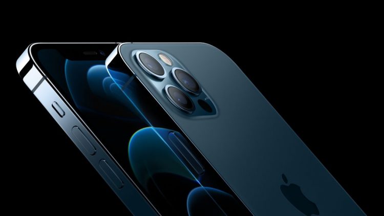First-day iPhone 12 orders top those for iPhone 11, analyst says
