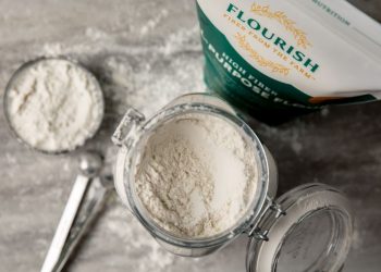 Flourish flour has 5x the fiber, but ‘looks, tastes and bakes like all-purpose flour,’ claims Bay State Milling