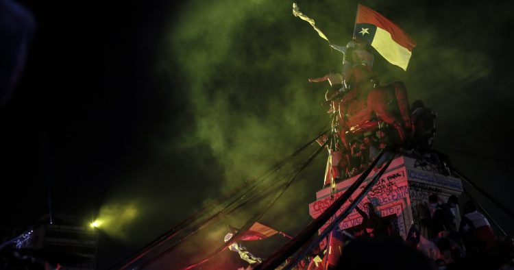 Hearing the Chilean call: Emotional liberation, reflexivity and the return of ‘the people’