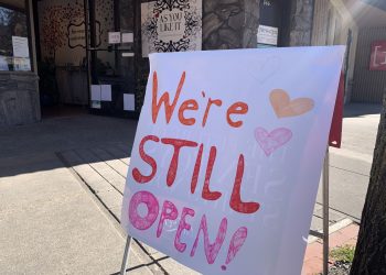 Oregon Insight: Consumer spending rebounds, but there are worrisome signs as holidays approach