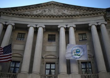 EPA won’t require industry to guarantee funding for toxic waste cleanups