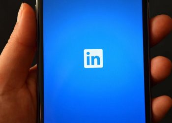 This Common LinkedIn Mistake Could Be Fatal to Your Brand. Do This Instead