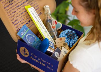 Earth Matters: Be a Sustainable Consumer This Holiday Season