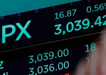 Market-Cap Index Funds vs. Equal-Weight Index Funds: How They Compare