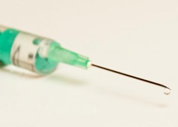 Astrazeneca PLC (NYSE:AZN), Gilead Sciences, Inc. (NASDAQ:GILD) – Pharma Sector Did Its Job With COVID-19 Vaccine: Barclays Analyst