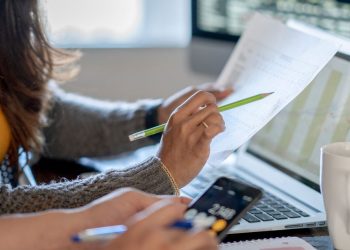 5 questions to ask when shopping for index funds