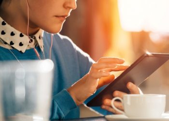 Four ways AI is changing consumer insights