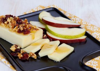 USA Pears Collaborates with Cabot Cheese and California Walnuts on 360° Promotion