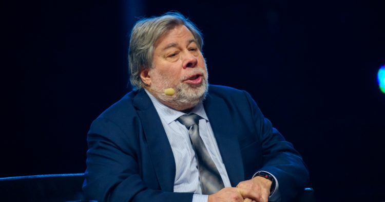 Apple Co-Founder Wozniak’s New Venture Lists Token to Help Fund Energy Efficiency Projects