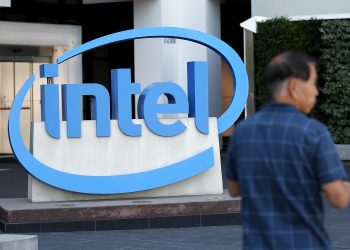 Intel, IBM shares fall after earnings reports: Experts on what’s next