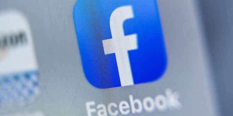 Facebook beats expectations but warns of ‘cross currents’ in 2021