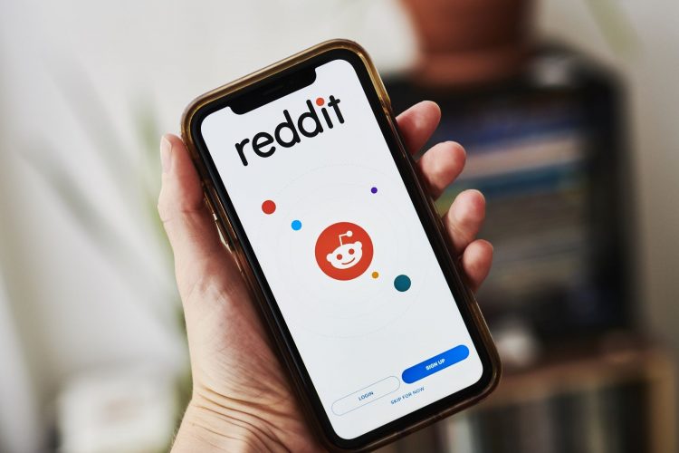 Reddit Ignites Mall Stock and Fund Cashes Out $500 Million