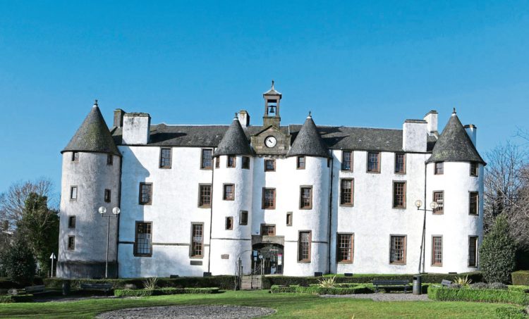 Campaign to save Dudhope Castle continues as new group is formed