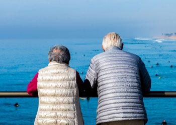 Seniors face crushing drug costs as Congress stalls on capping medicare out-of-pockets – Daily Breeze