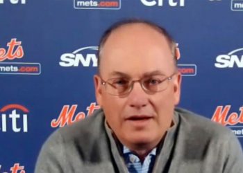 Owner of Mets and hedge fund leaves Twitter, citing threats