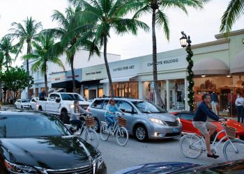 Palm Beach committee selects firm to revamp retail