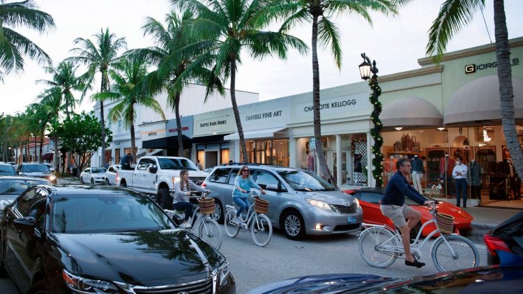Palm Beach committee selects firm to revamp retail