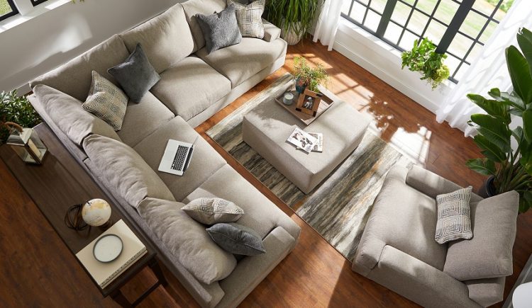 Big Lots takes Broyhill into all home décor