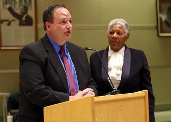 Schools CFO: Guv’s Budget “Devastating”